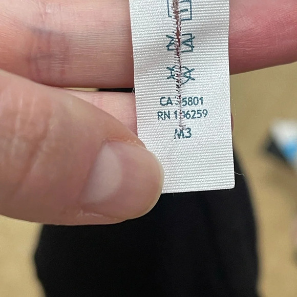 Lululemon Iconic Sweater Wrap cashmere blend lightweight long sleeve top - Picture 16 of 16